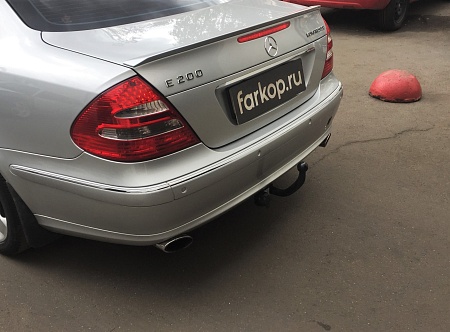 Фаркоп Imiola для Mercedes E-class (седан) 2002-2009 M.027 в 