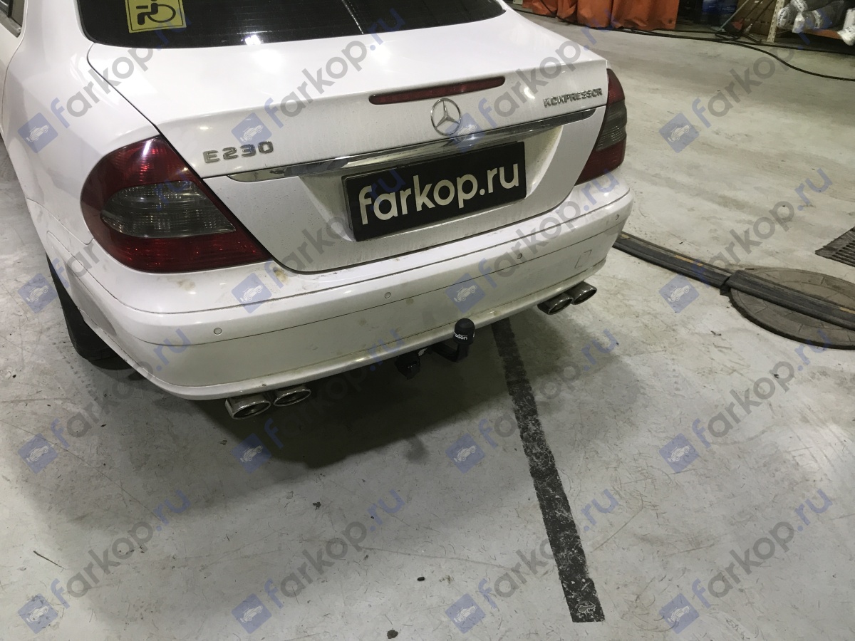 Фаркоп Aragon для Mercedes E-class 2002-2009 E4115BA в 